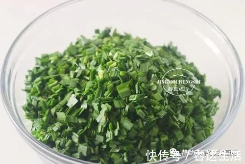 烫面|做韭菜鸡蛋馅儿饼,饼皮软嫩久放不硬的秘诀,我都告诉你