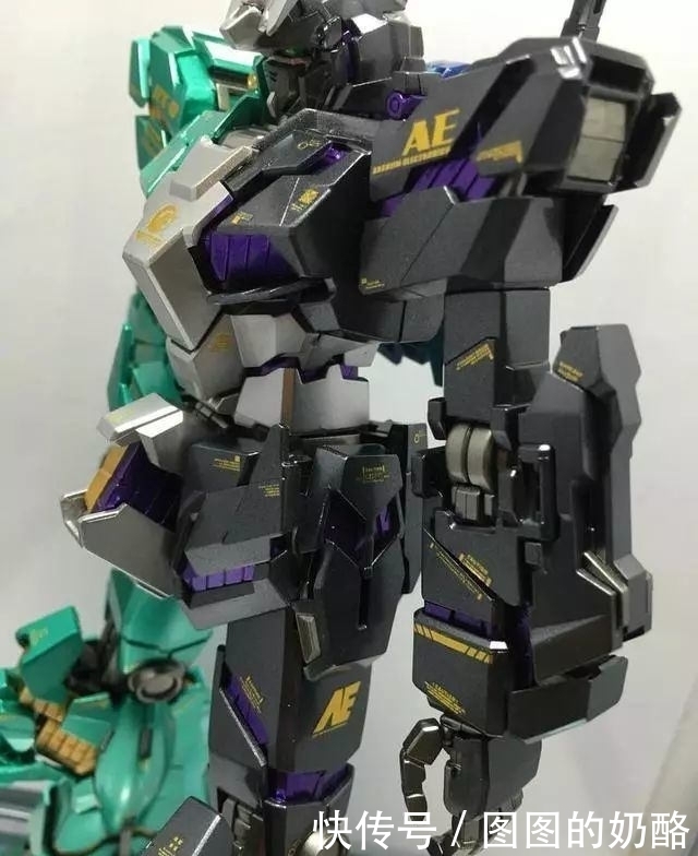 模型|假面骑士W配色，独角兽高达模型