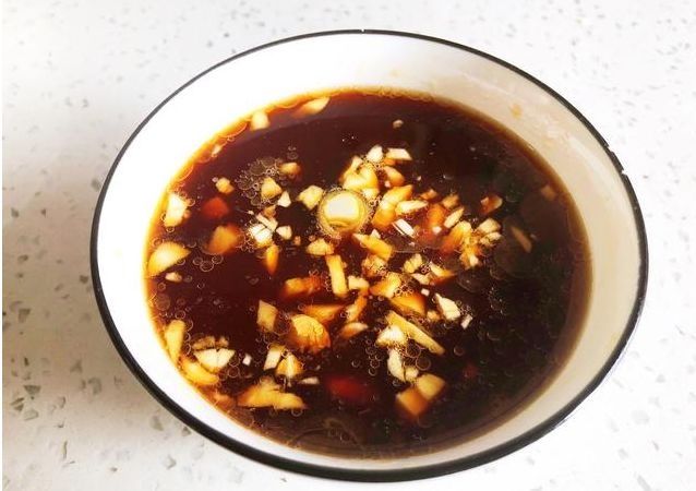 烧茄子“家庭少油”版,香味不靠油炸,全靠滋,为家人2分钟学会