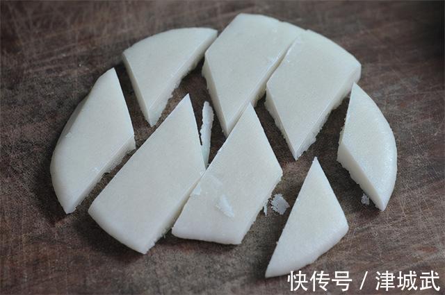 天气寒冷,早餐天天做它吃!2块钱就能做全家份,好吃又养胃!