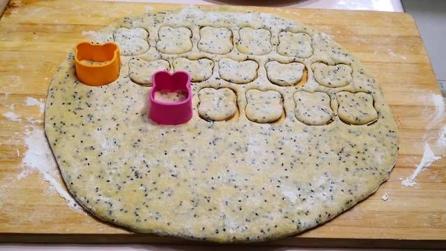 解馋|每次做这道面食,孩子都抢着吃,好吃料又足,营养又解馋,太香了