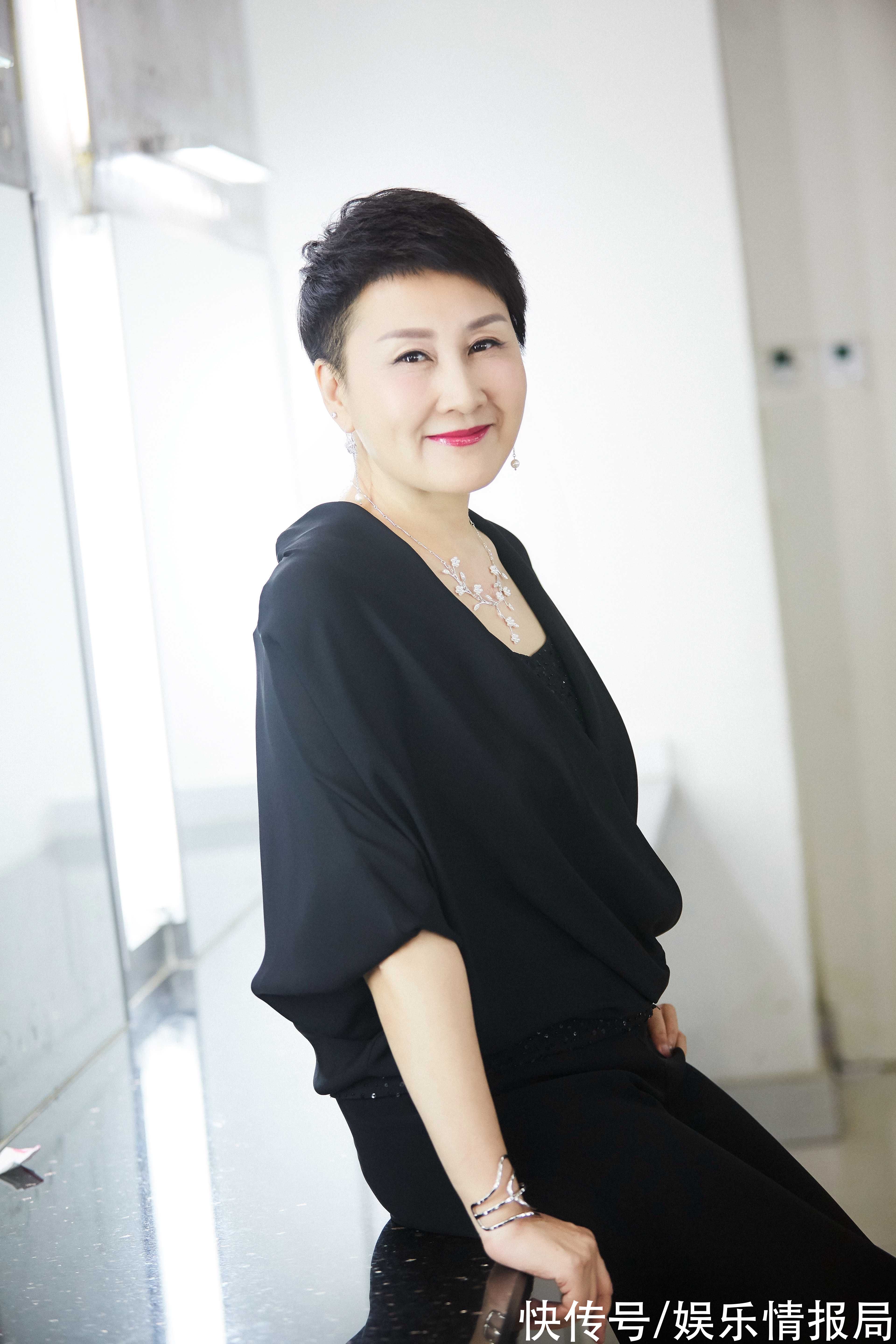 “歡唱大福星”張凱麗驚喜空降，和“賊拉熱情”的觀眾k歌太嗨了