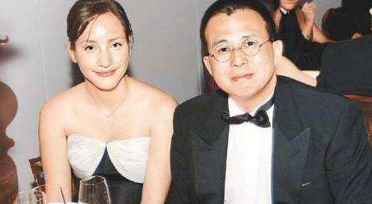 她生三子未能嫁入豪门，30岁时全面复出，回复单身生活依然精彩