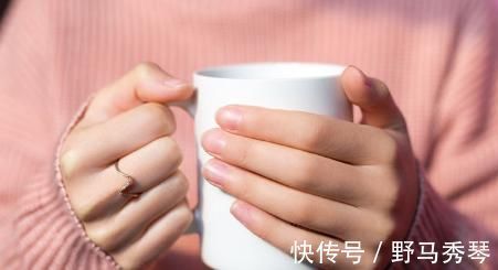 喝水|早晨空腹喝水,究竟是对还是错呢?一起来看看营养师的答案