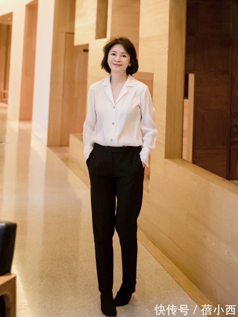 颜色|女人过了40岁尽量少穿花俏衣服,试试这些极简衬衫,时髦显气质