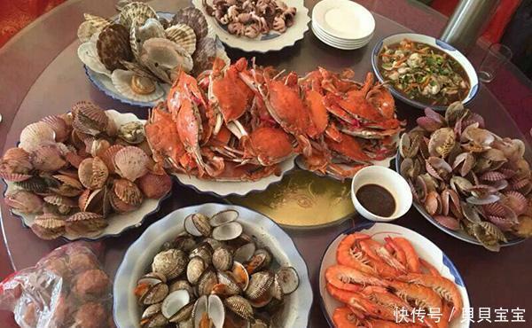 牛奶|骨科医生：50岁后养骨不能只喝牛奶，3种营养该补就得补