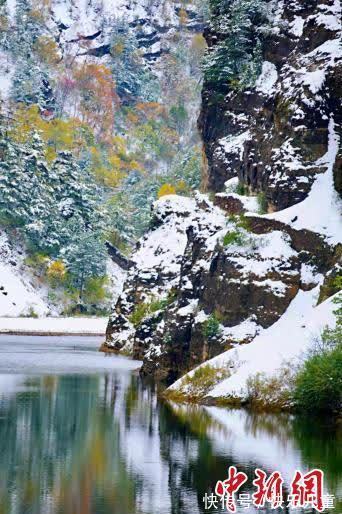 美景|张张壁纸！快来下载属于你的秋雪六盘山美景