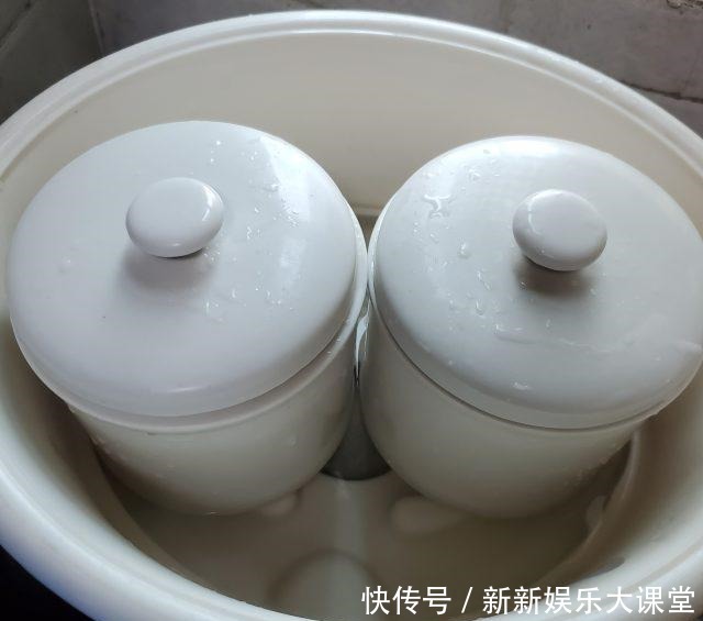 炖黑米粥，糯糯QQ，口感超好