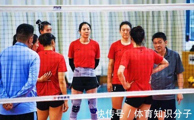 球队|安家杰主持变革,盛赞李盈莹,山东女排将触底反弹,剑指四强