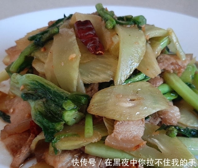 五花肉炒莴苣片,简单快手,清香下饭
