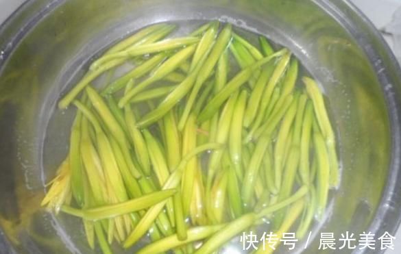 焯水|以下4种蔬菜,不焯水或让你与“疾病相伴”,现在明白还不晚