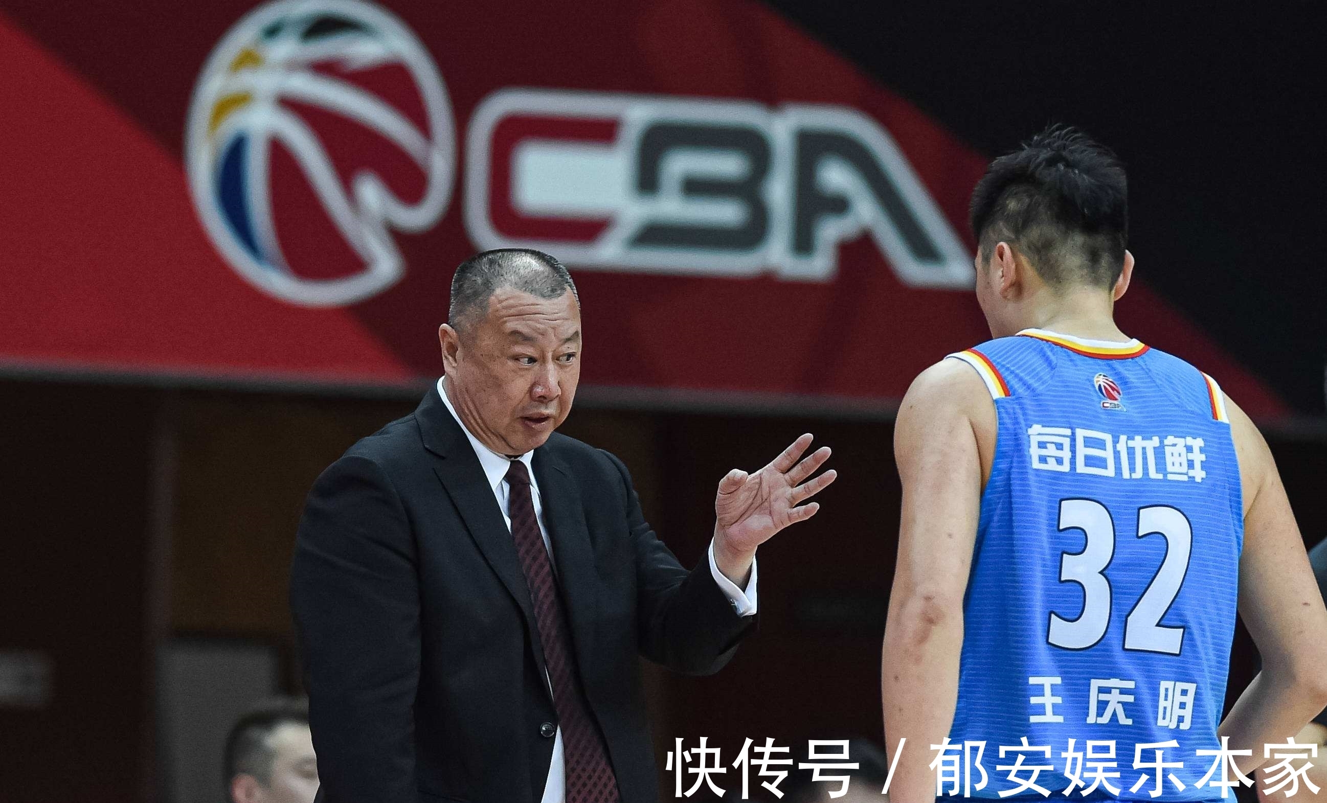 CB够狠!违体数排全联盟第2技犯排第5,“CBA第一恶汉”要易主?