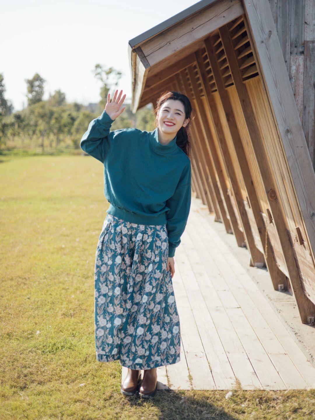 质地 衣服好看不全看身材,选款很重要,这些“毛衣”looks分享给你