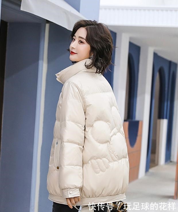 保暖 穿羽绒服就会很臃肿可能是你的羽绒服没选对哦！