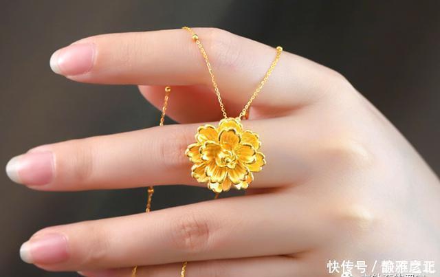 闺蜜|珠宝销售技巧1509：顾客从拒绝硬金，到接受硬金的过程