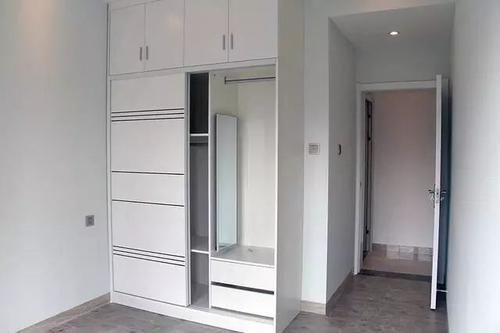 电视墙|花30万装修,进门我就蒙了,“黑白搭配”很大气,电视墙最好了