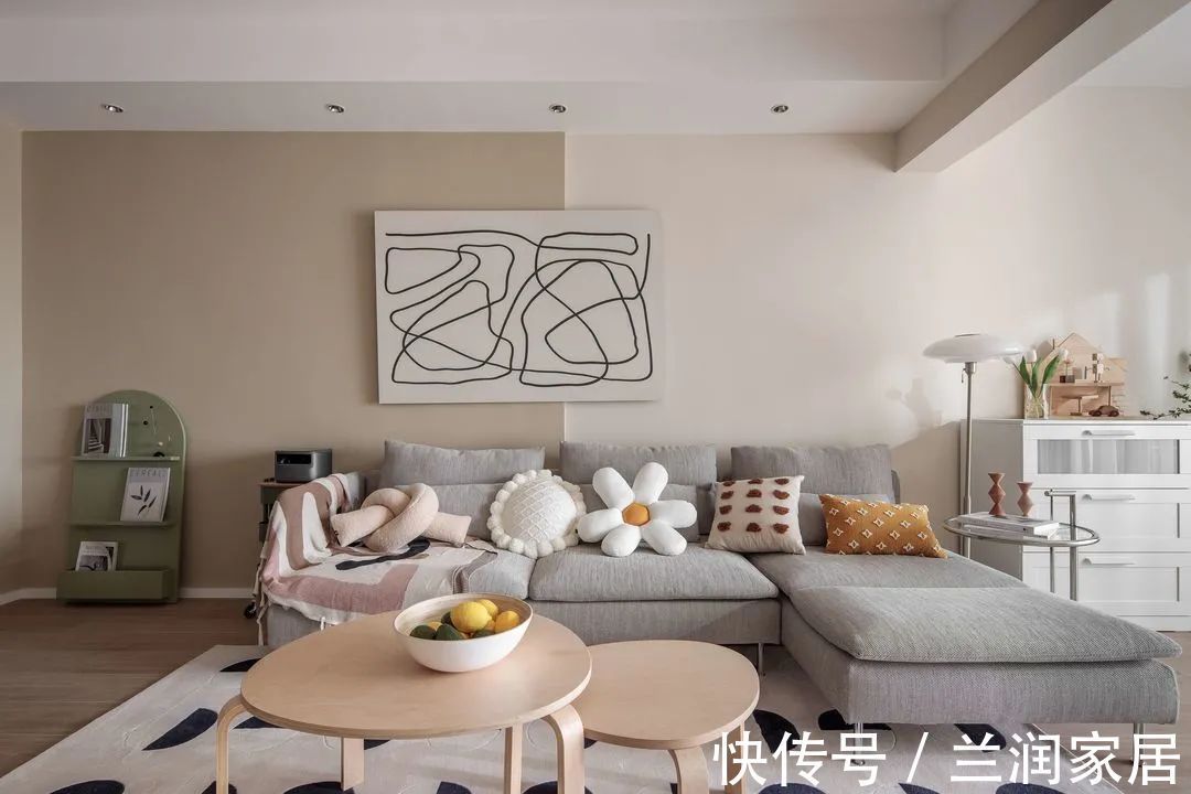 客厅|客厅C位的茶几,你会选吗?