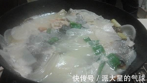 鱼汤|不管炖什么鱼，万万别加“它”！总有人错放，难怪鱼汤不白还很腥