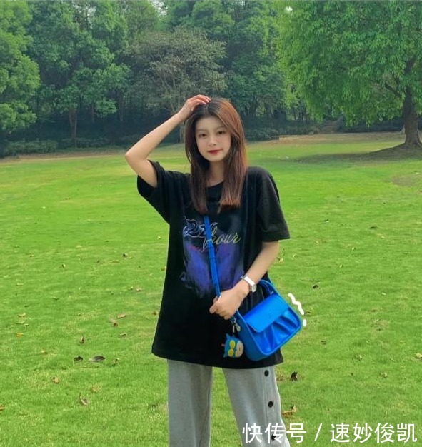 方脸|方脸适合什么发型？方脸女孩变美手册，发型妆容都能够修饰