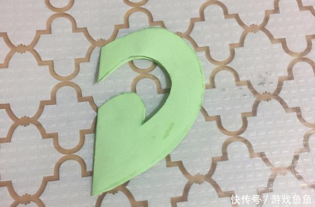 好看|爱心怎么剪纸?简单的剪纸方法教给你,爱心不仅标准而且好看