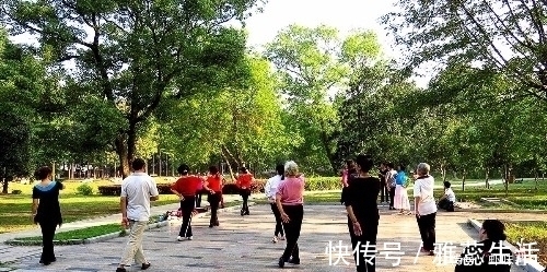 起床|清早起床后的8个习惯,有3个“伤身”,另5个“增寿”,你有吗