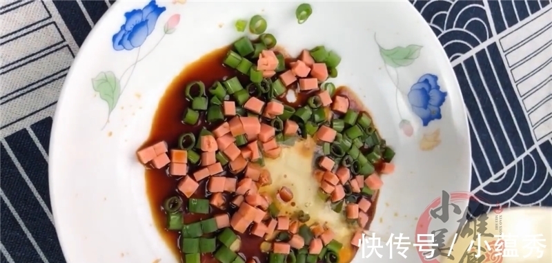 酱卧鸡蛋|煮荷包蛋容易散? 教你一招, 个个完整绝不会散花!