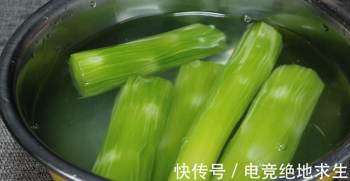 莴笋上锅蒸一蒸,想不到这么好吃,让你宁愿不吃肉,太意外了