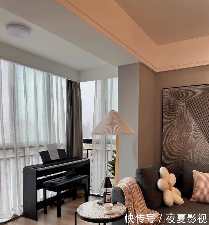 新家|年轻小夫妻83㎡新家,典型的一体化设计,越简单,越舒适