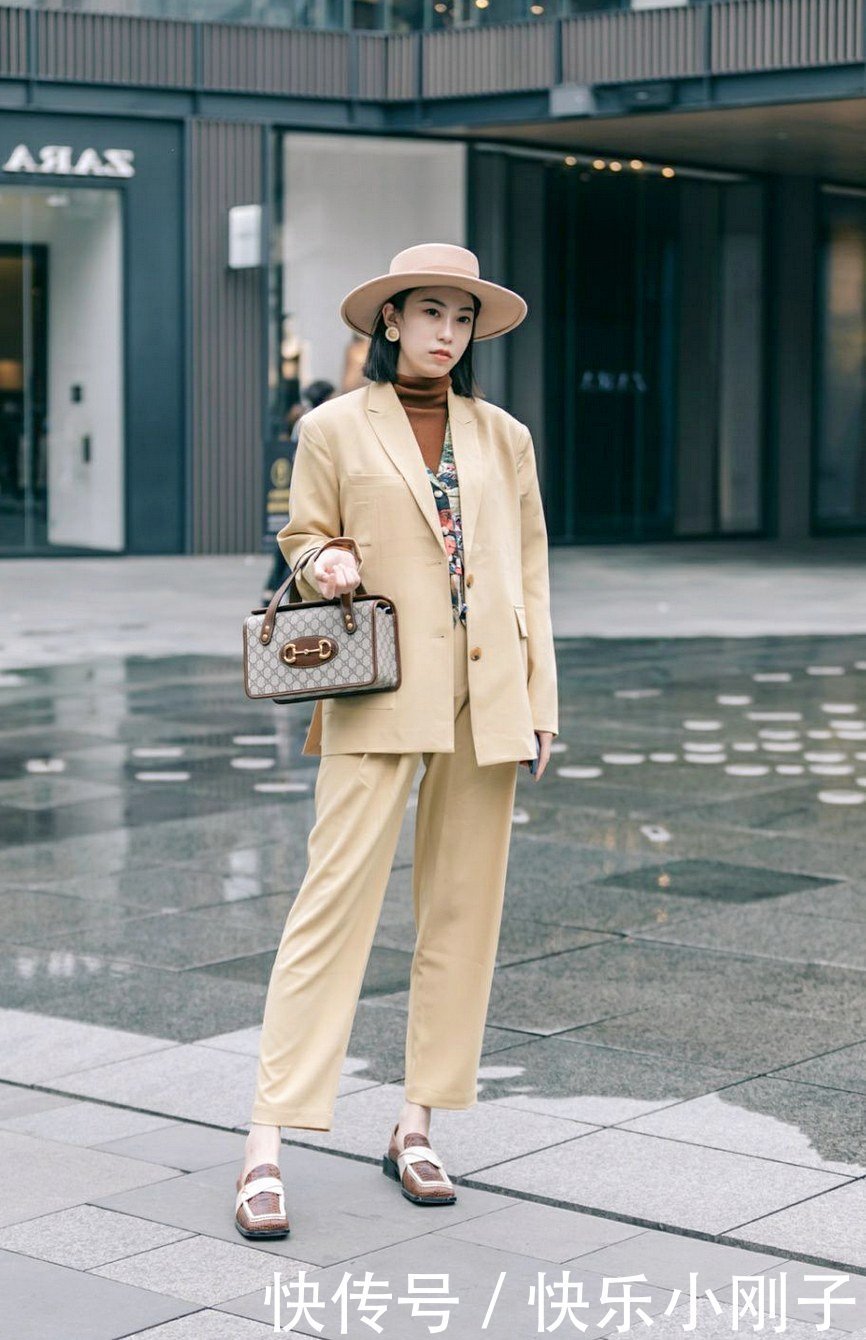 没有长裤的冬天是不完整的，温暖又时髦的长裤来了，抓紧安排上