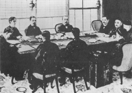 别人|晚清统治者愚蠢,百姓愚昧?这些事情,不是精明的统治者干不了