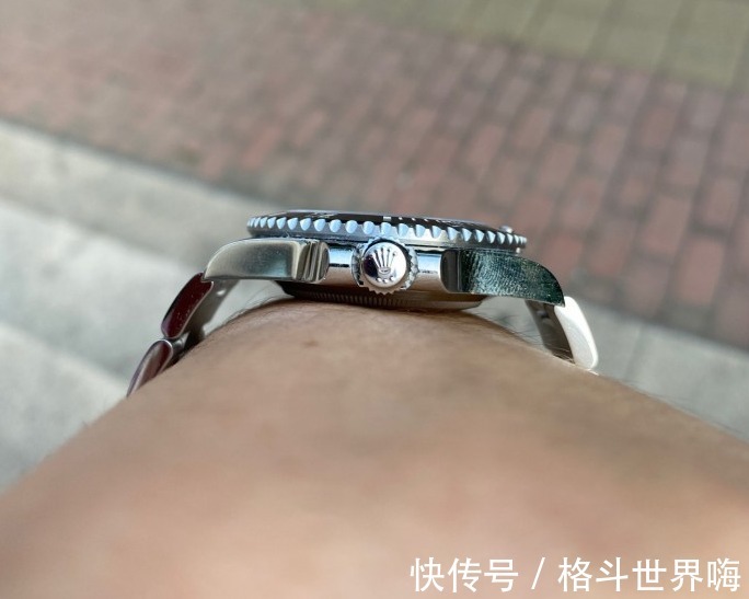 戴表$圆梦人生第一块劳,劳力士潜航者型,多年的坚持是值得的!