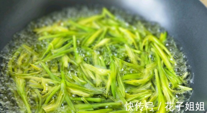 爽脆|5种焯水后才能吃的蔬菜,切记再懒也不能省去这一步,建议都看看!