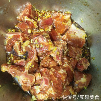 鲜香下饭的芋头蒸排骨，你喜欢吗？