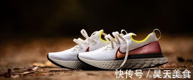 索康尼|适合过年穿的5双跑鞋，能走又能跑，好看又好穿！