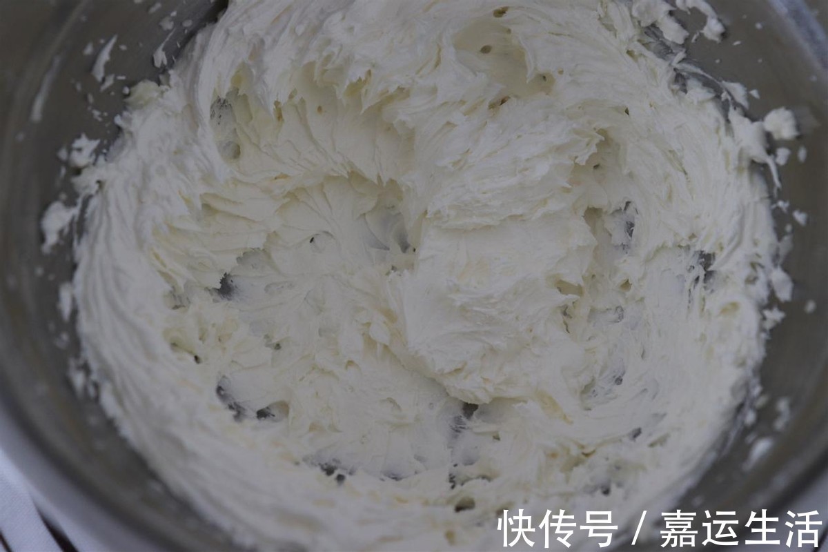 马芬|不用打发,搅一搅就能做好的马芬蛋糕,松软好吃,下午茶必备