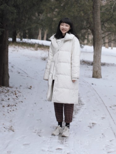 大长腿 女人不管有钱没钱,都要给自己入手“羽绒服”,穿的好看又保暖