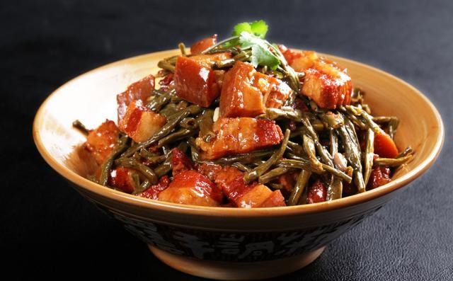 12月遇到这菜多买点，晒一晒冬天吃，补钙质，强身体