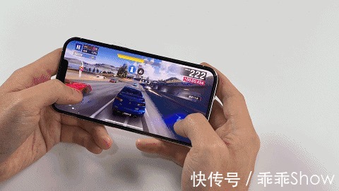 卡牌游戏|折叠屏才是真正的游戏手机？OPPO Find N内外屏同时挑战八大游戏