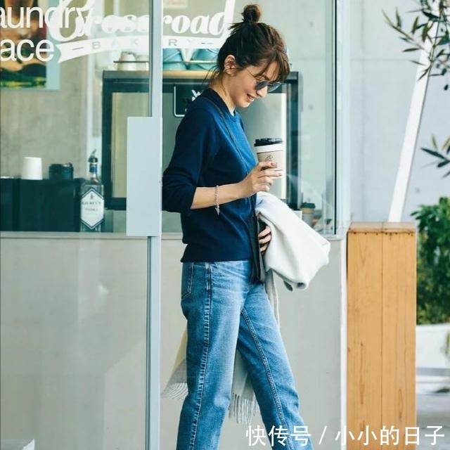 拘束性 奔四奔五的时髦女人,都喜欢用针织衫搭配,减龄百搭又显气质!