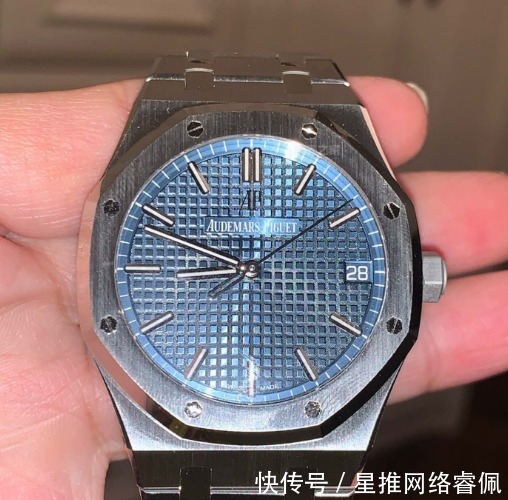 腕表|爱彼皇家橡树15500腕表的那一抹蓝，谁能承受得住