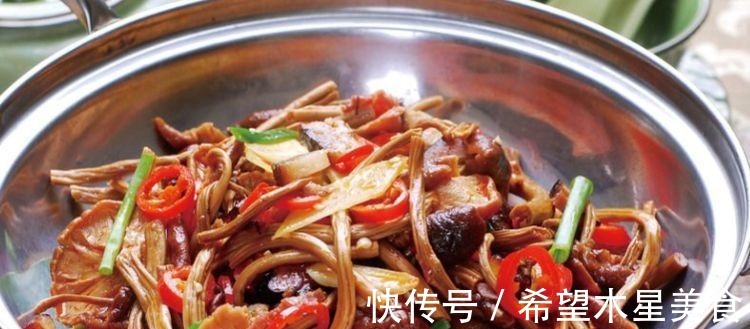 香味四溢的几道家常菜，香香的很下饭，简单易做，让家人吃的满足！