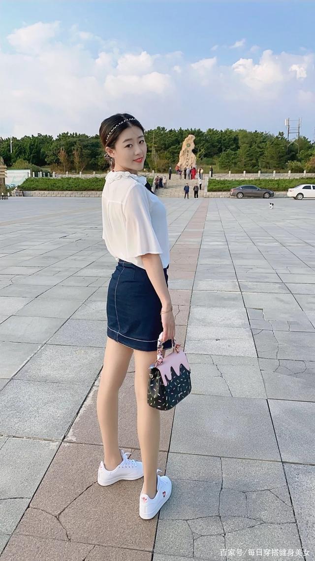 小姐姐|时尚穿搭裙装小姐姐的魅力