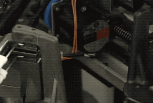 江小丧 丝袜为什么没有缝?连裤丝袜又是怎么把两只丝袜拼接到一起的?