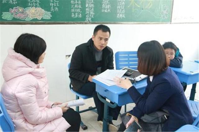 老师|“你凭啥判我儿子错”“11-4=7”被扣分,家长质问老师却被打脸