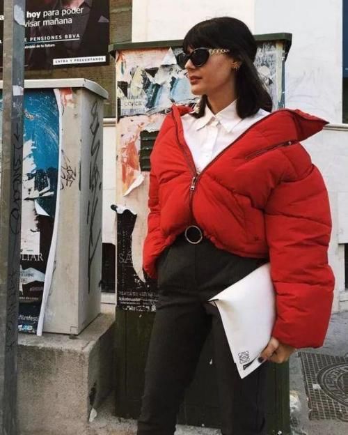 烂大街的“羽绒服”，怎么穿更时髦？教你这4个叠穿法，洋气保暖