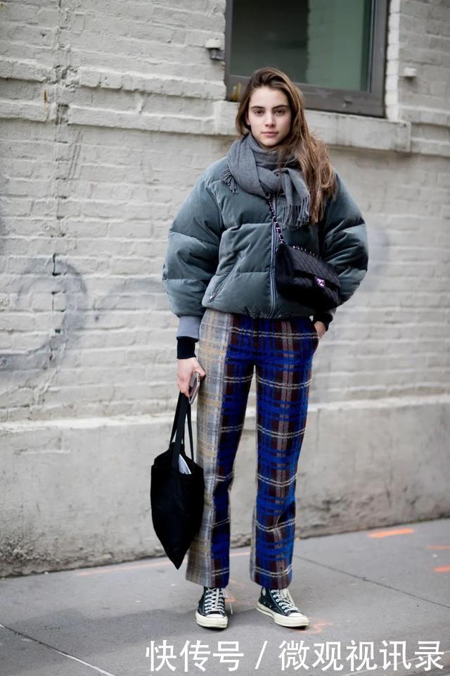 该穿羽绒服了！小个子冬天穿这4款最好看！最显高！最保暖