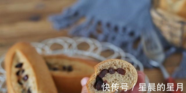 想吃豆沙小餐包不用买,在家就能做,松软可口,学会再也不用买了!