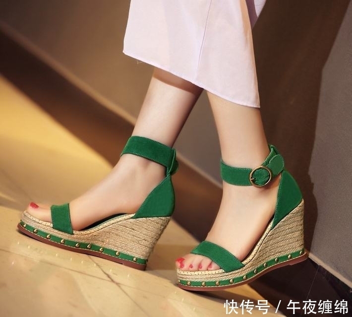 想要|穿上高跟凉鞋,你想要的女神气场,它都能带给你