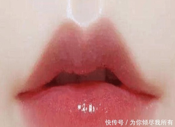 口红|有多少女孩不会涂口红,还整天顶着一嘴艳红认为自己挺美!