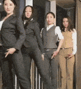 |搞笑GIF:哈哈哈,就差这一脚了,前面的都是浮云